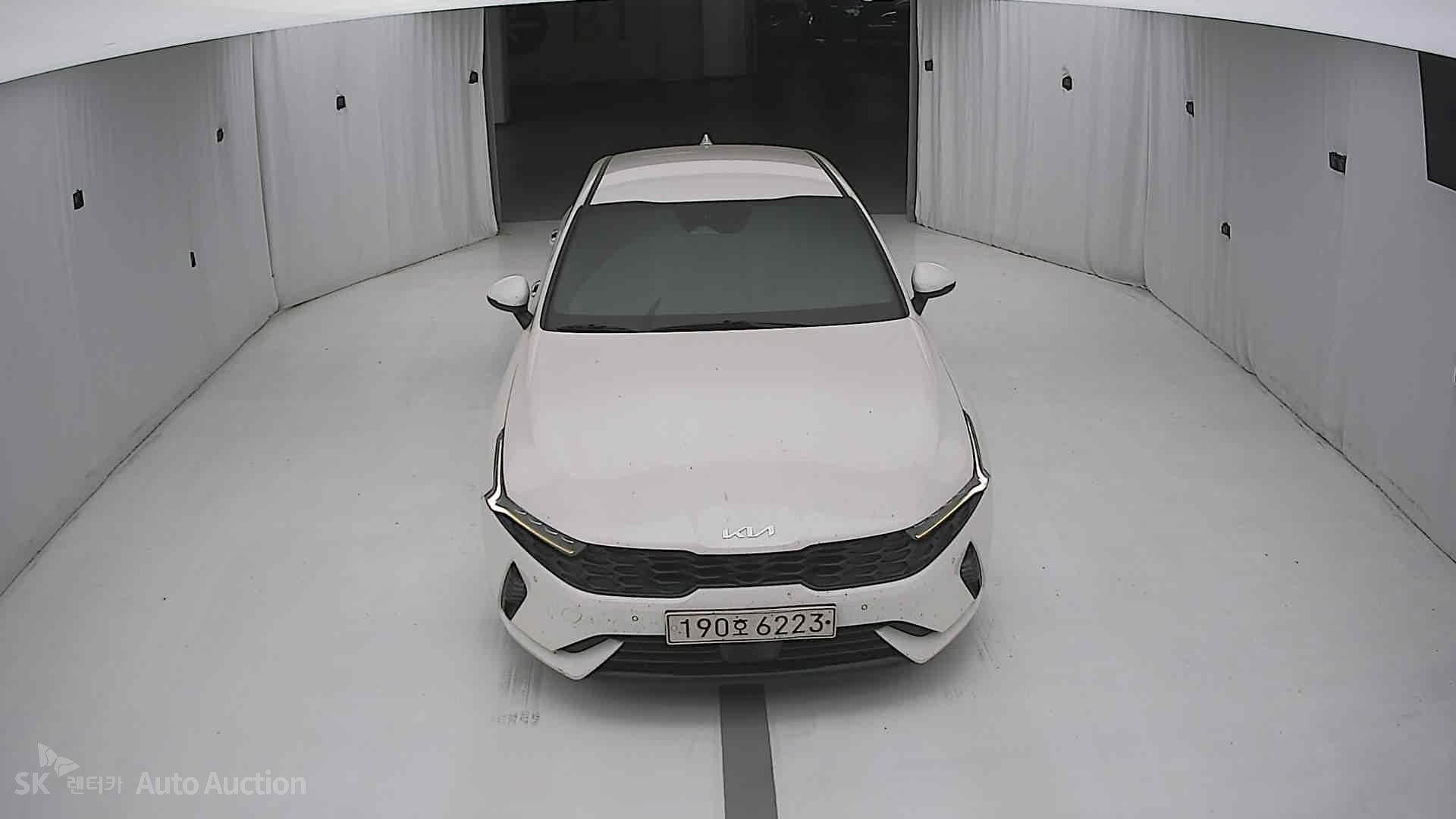2022 - kia k5