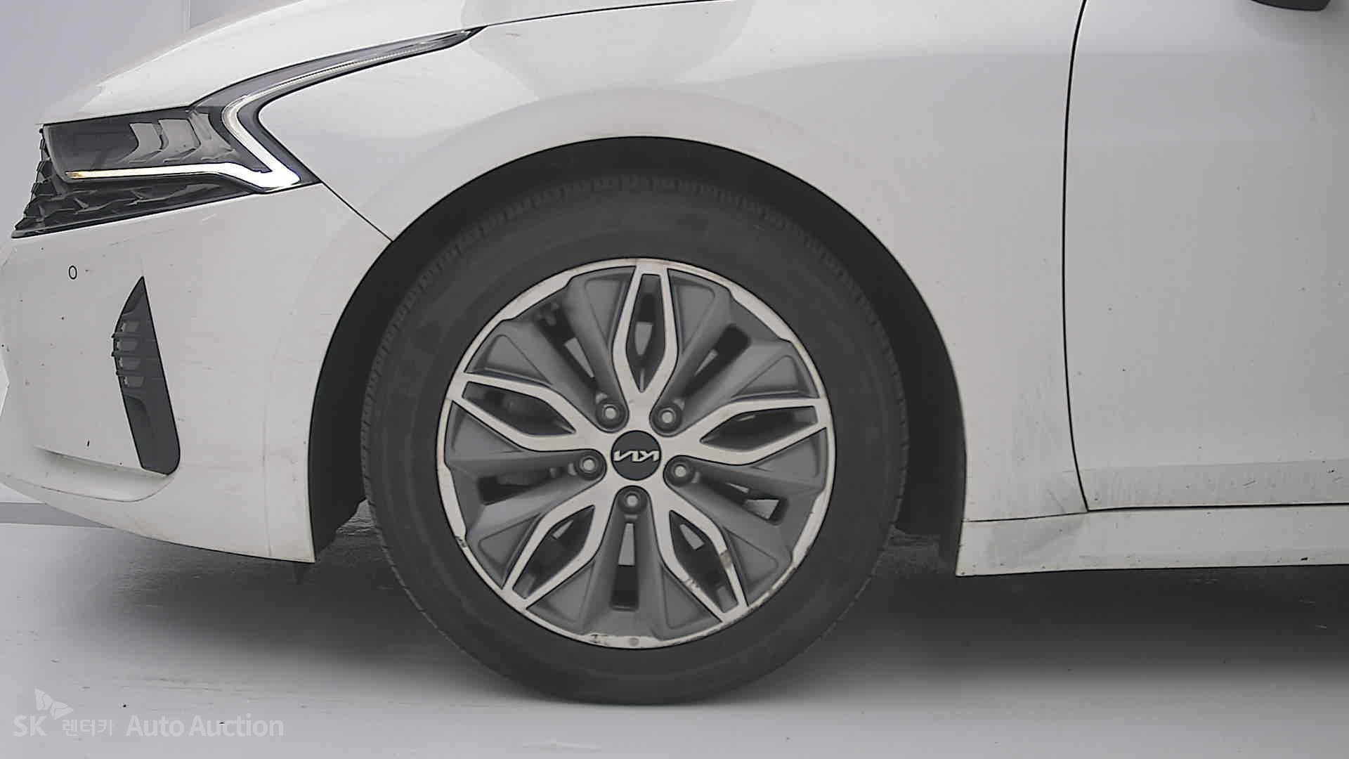2022 - kia k5