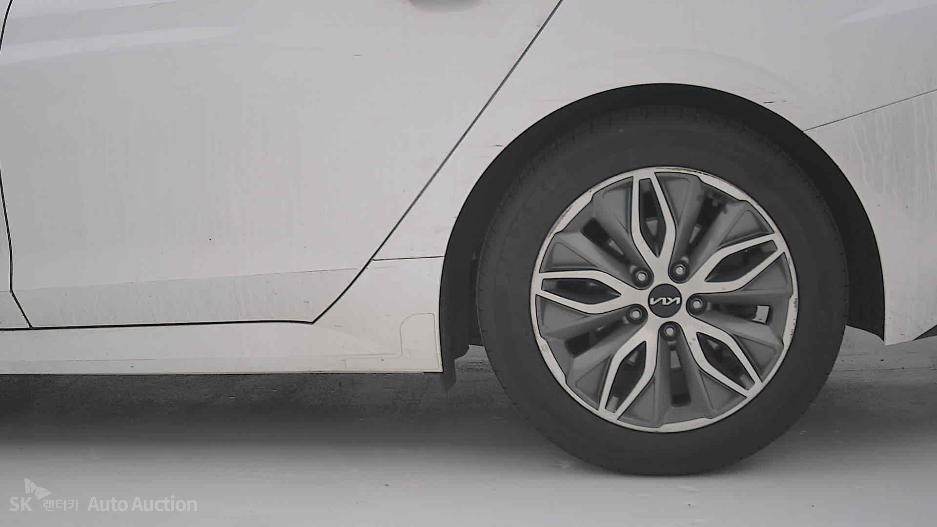 2022 - kia k5