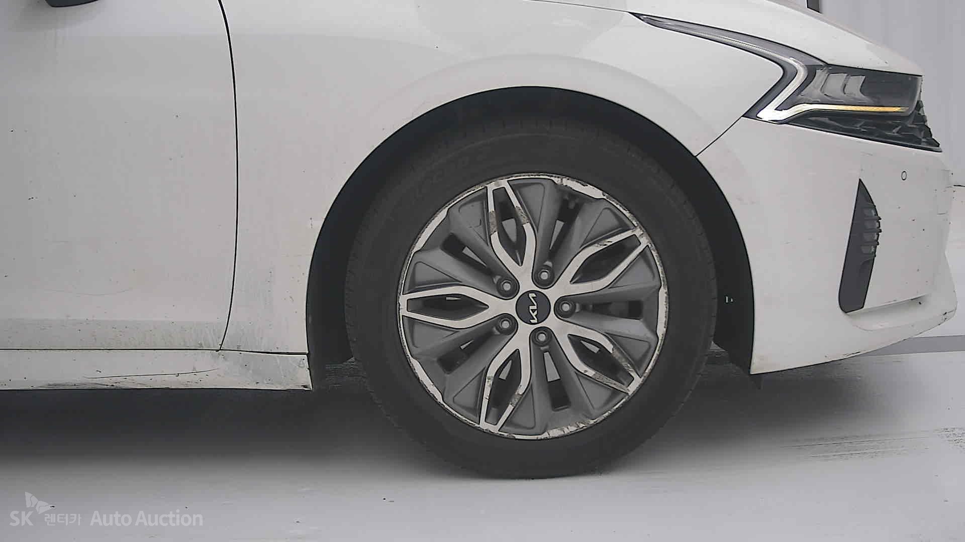 2022 - kia k5