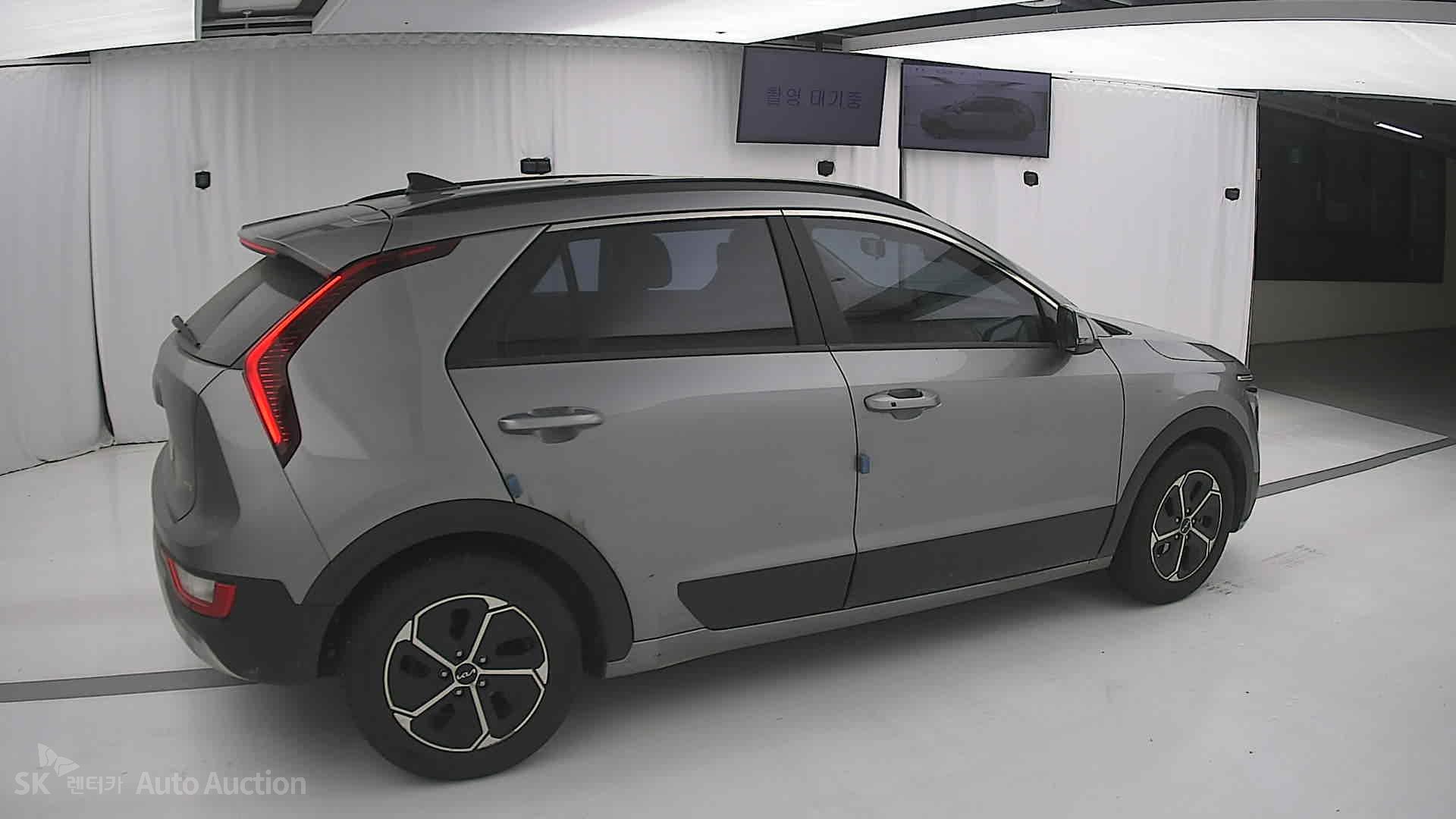 2022 - kia all-new niro