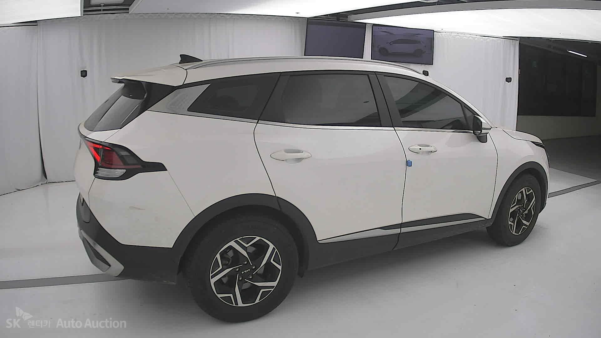 2023 - kia sportage
