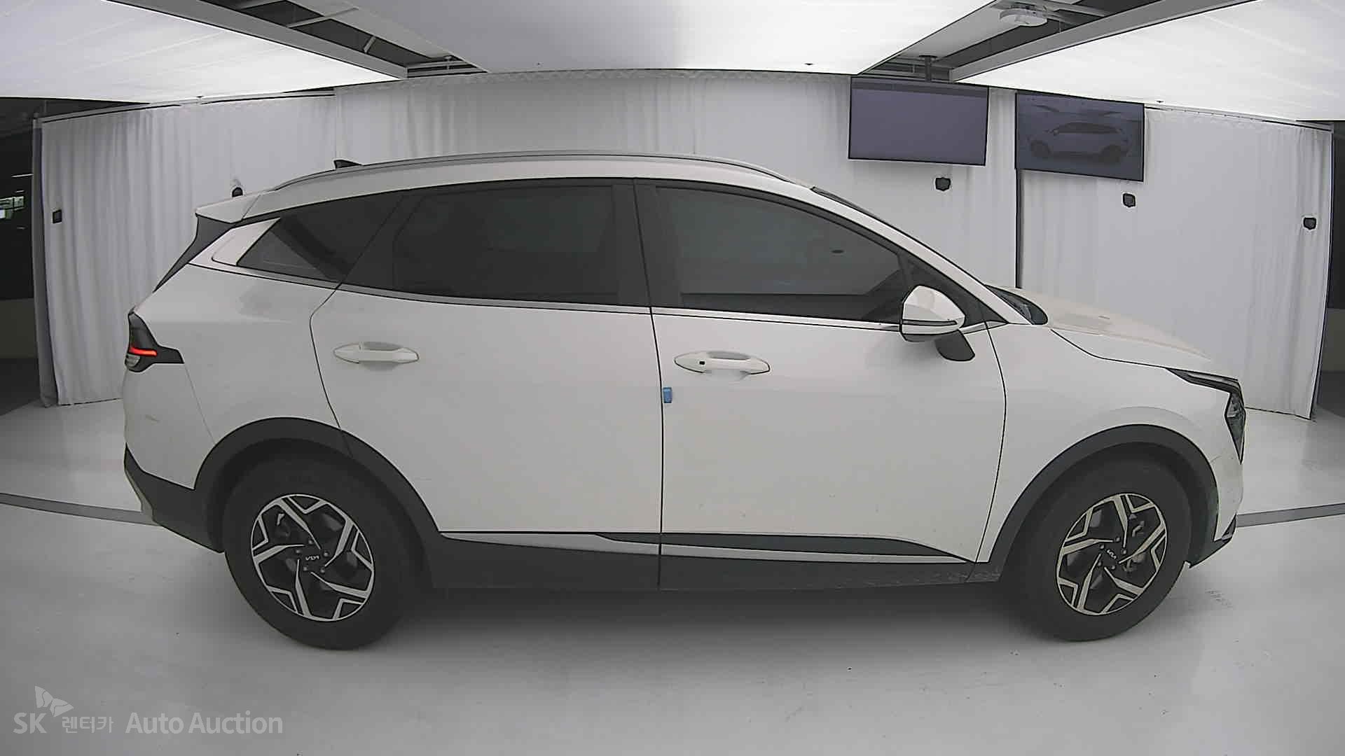 2023 - kia sportage