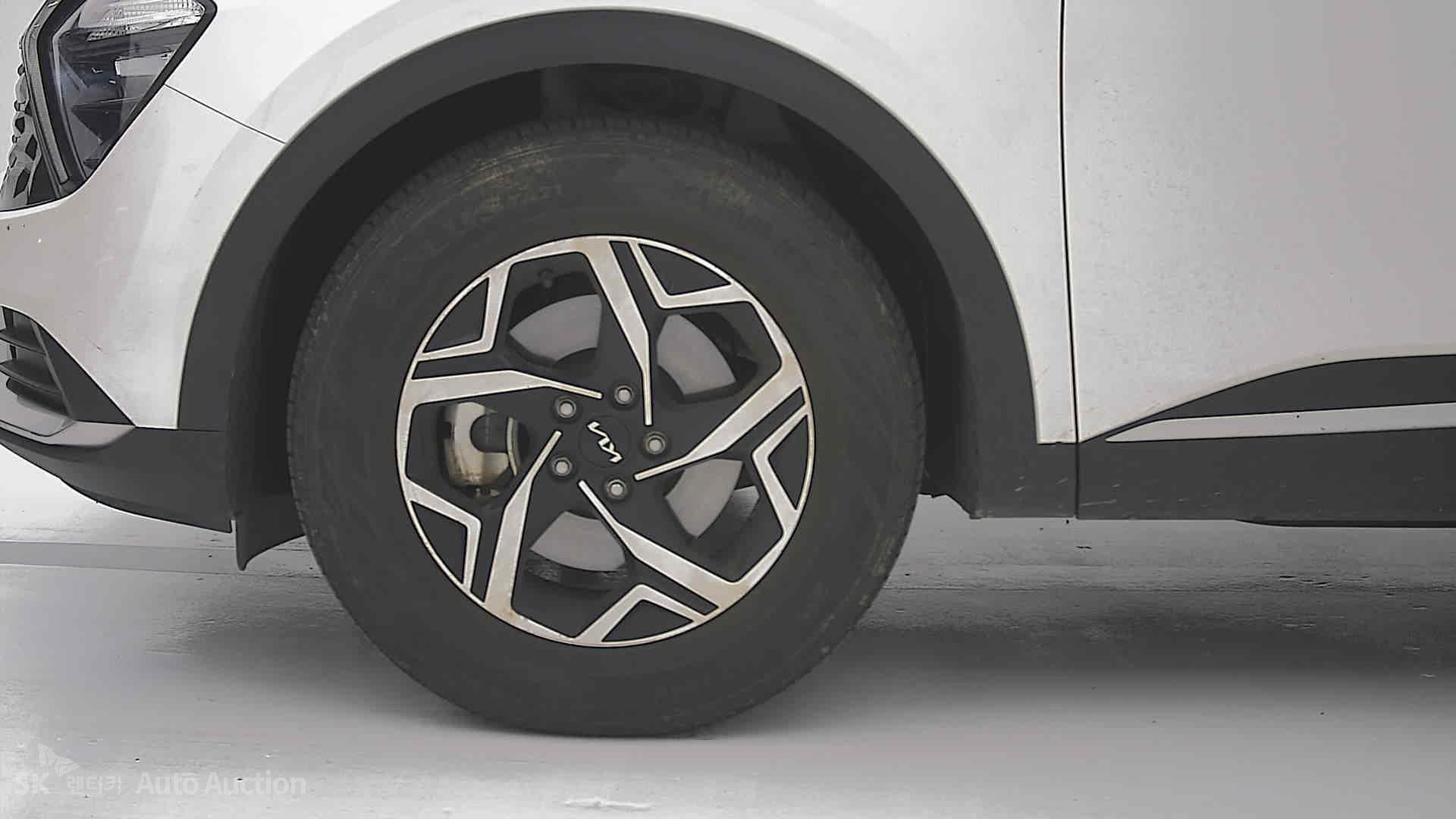 2023 - kia sportage