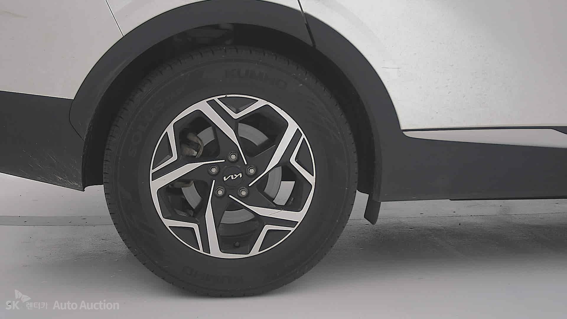 2023 - kia sportage