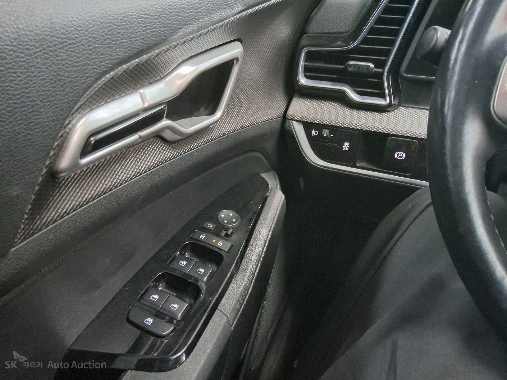 2023 - kia sportage