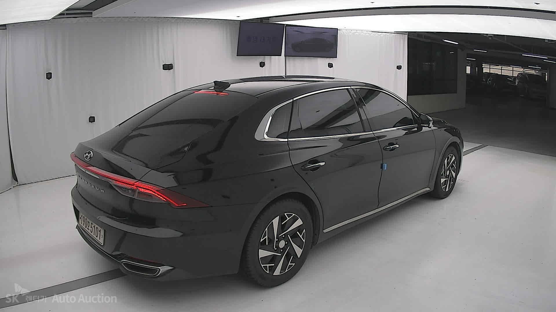 2022 - hyundai grandeur