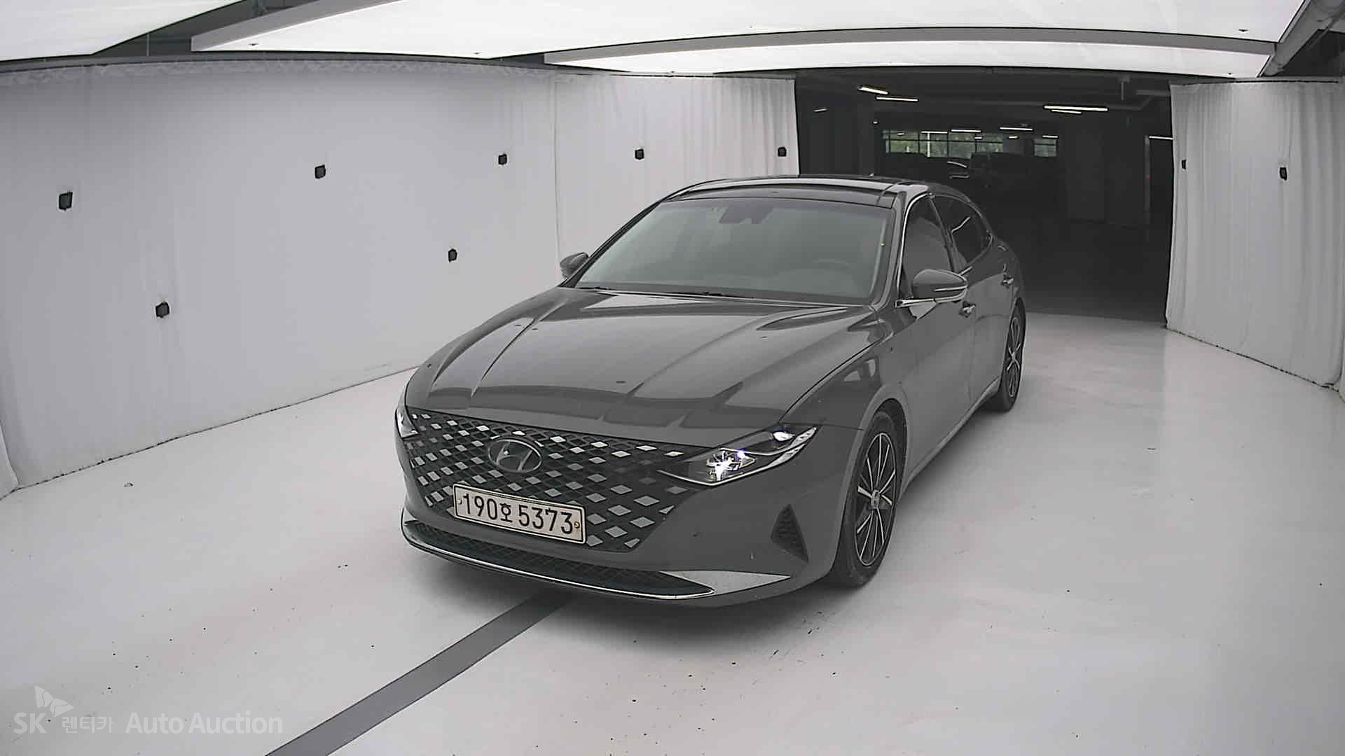 2022 - hyundai grandeur