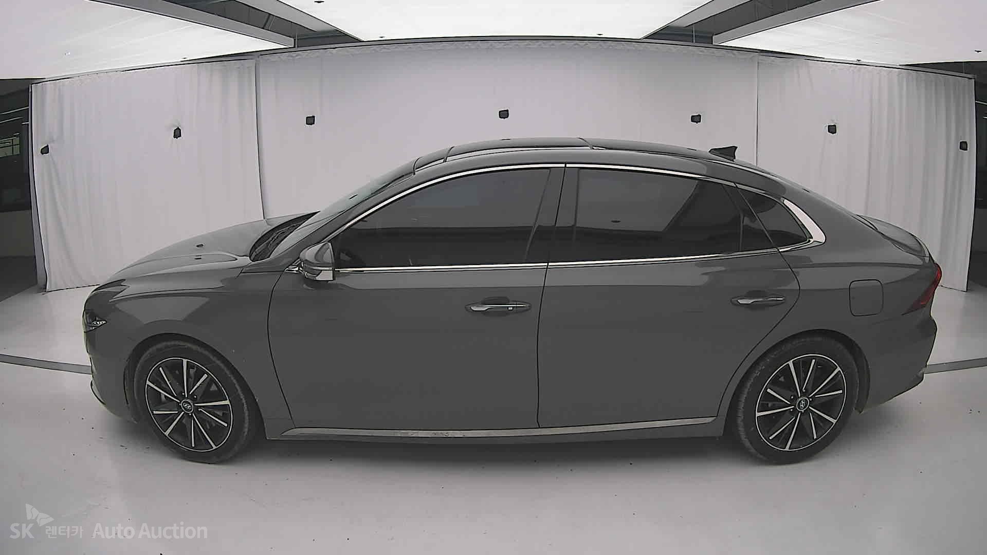 2022 - hyundai grandeur
