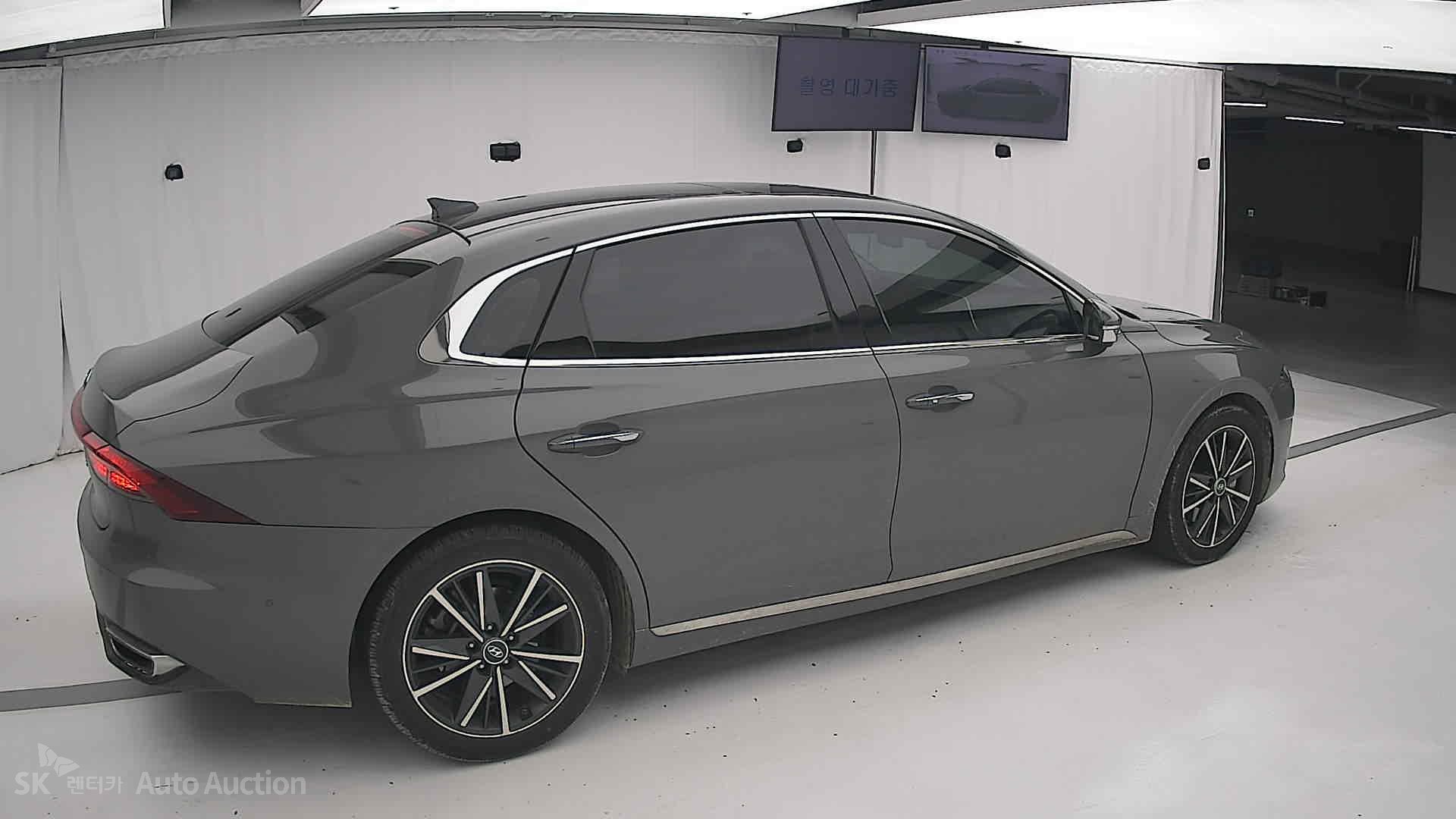 2022 - hyundai grandeur