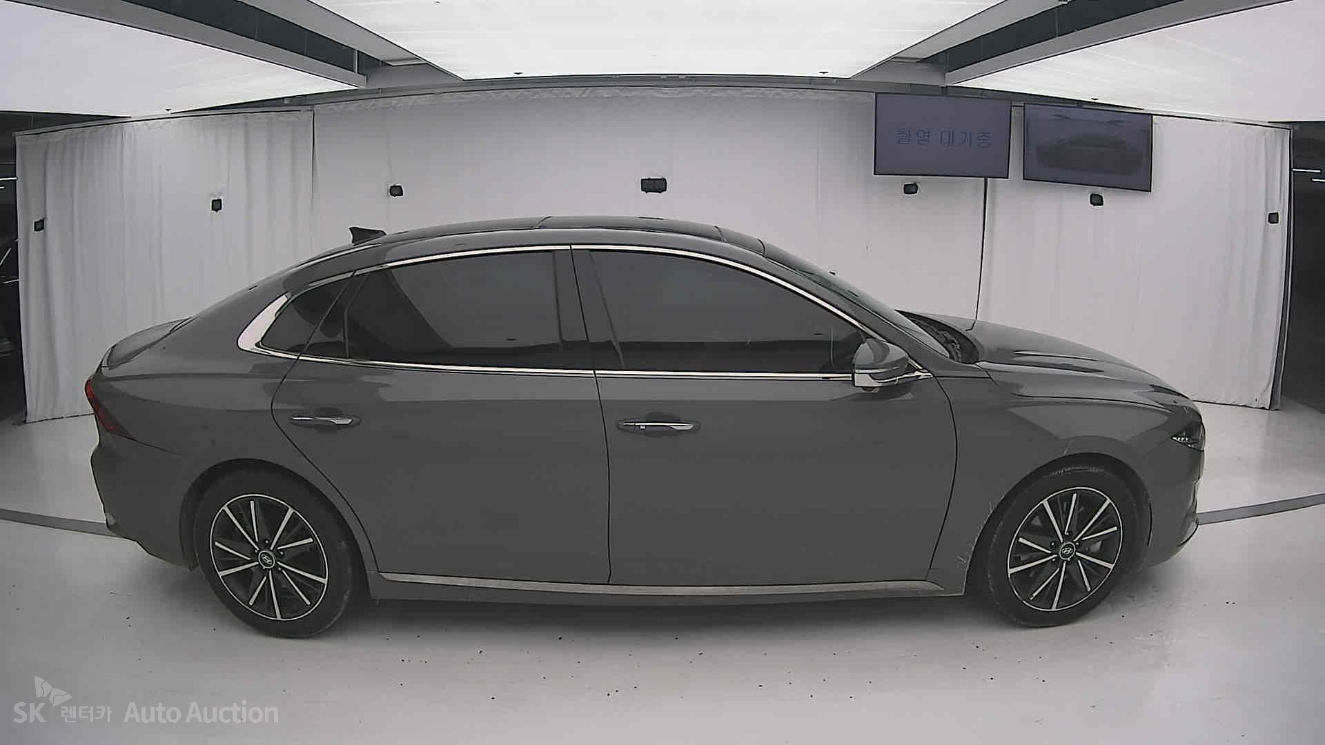 2022 - hyundai grandeur