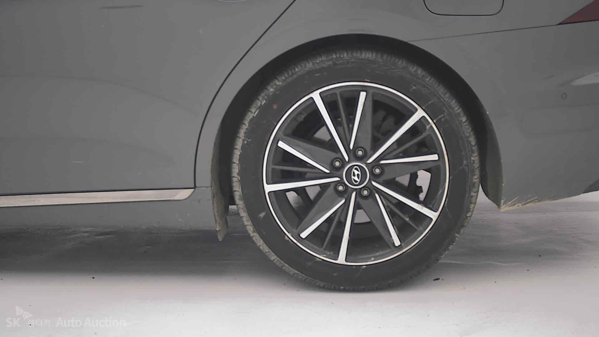 2022 - hyundai grandeur