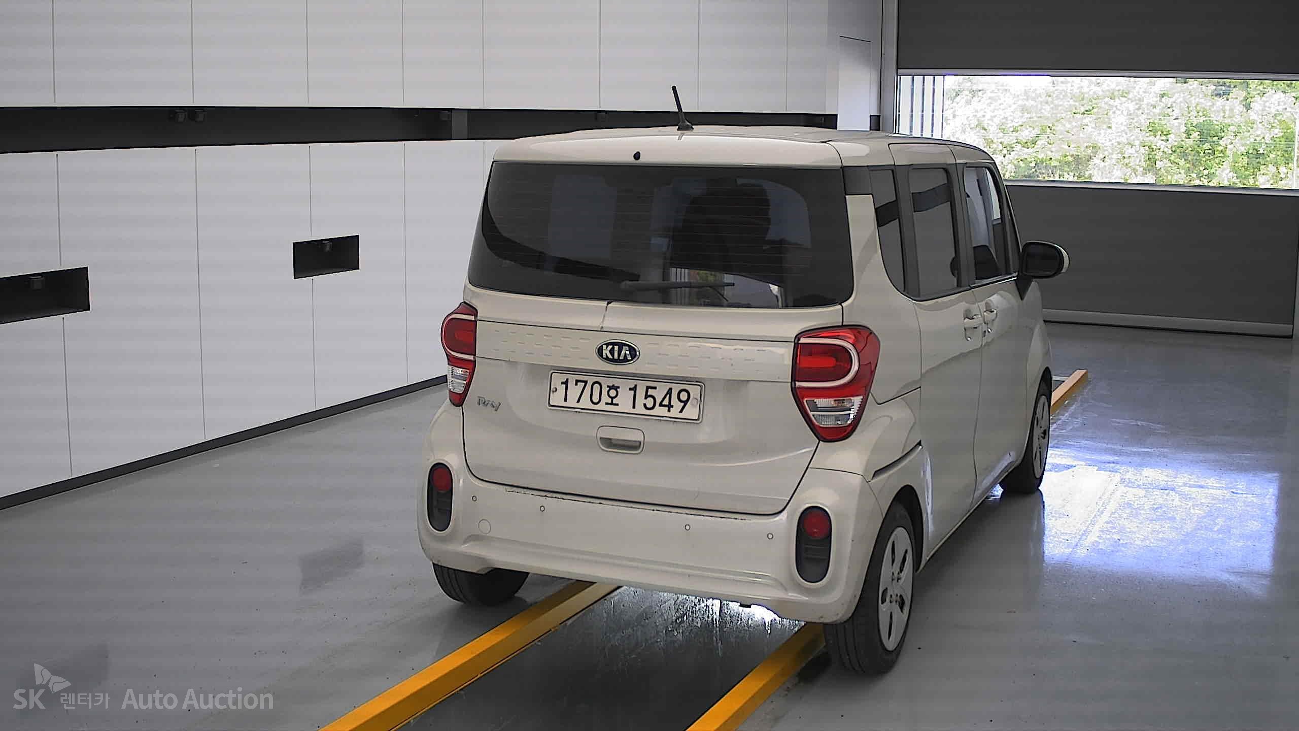 2021 - kia ray