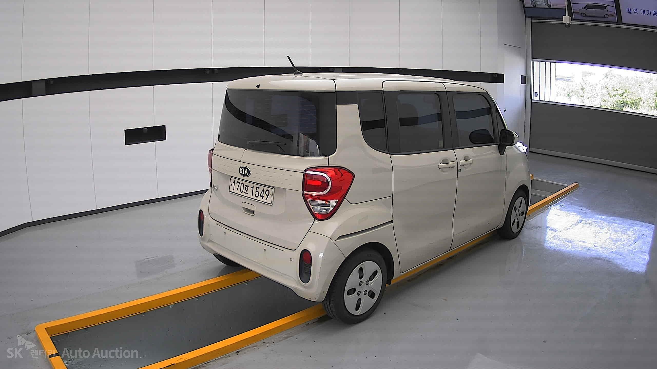 2021 - kia ray