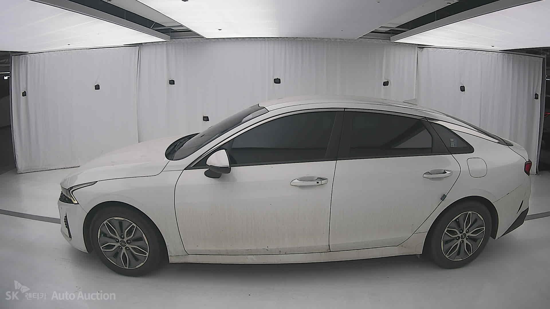 2022 - kia k5