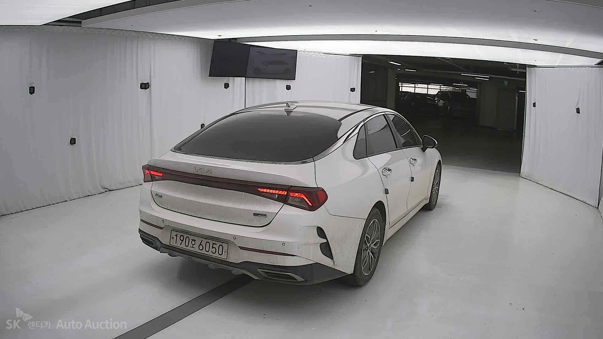 2022 - kia k5
