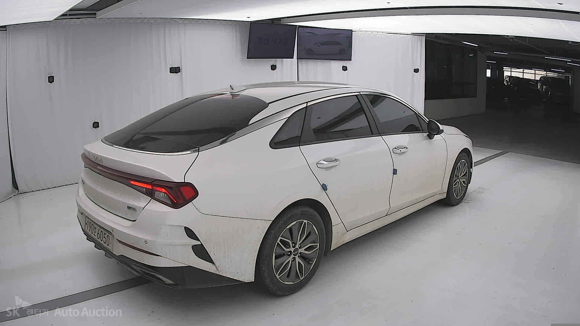 2022 - kia k5