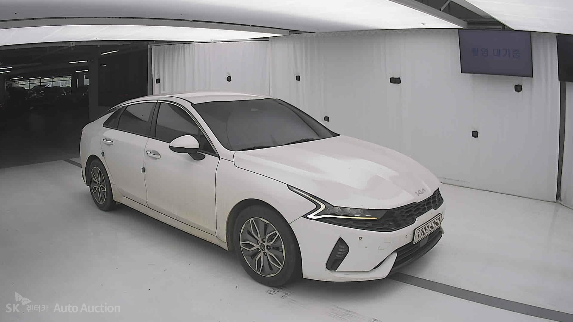 2022 - kia k5