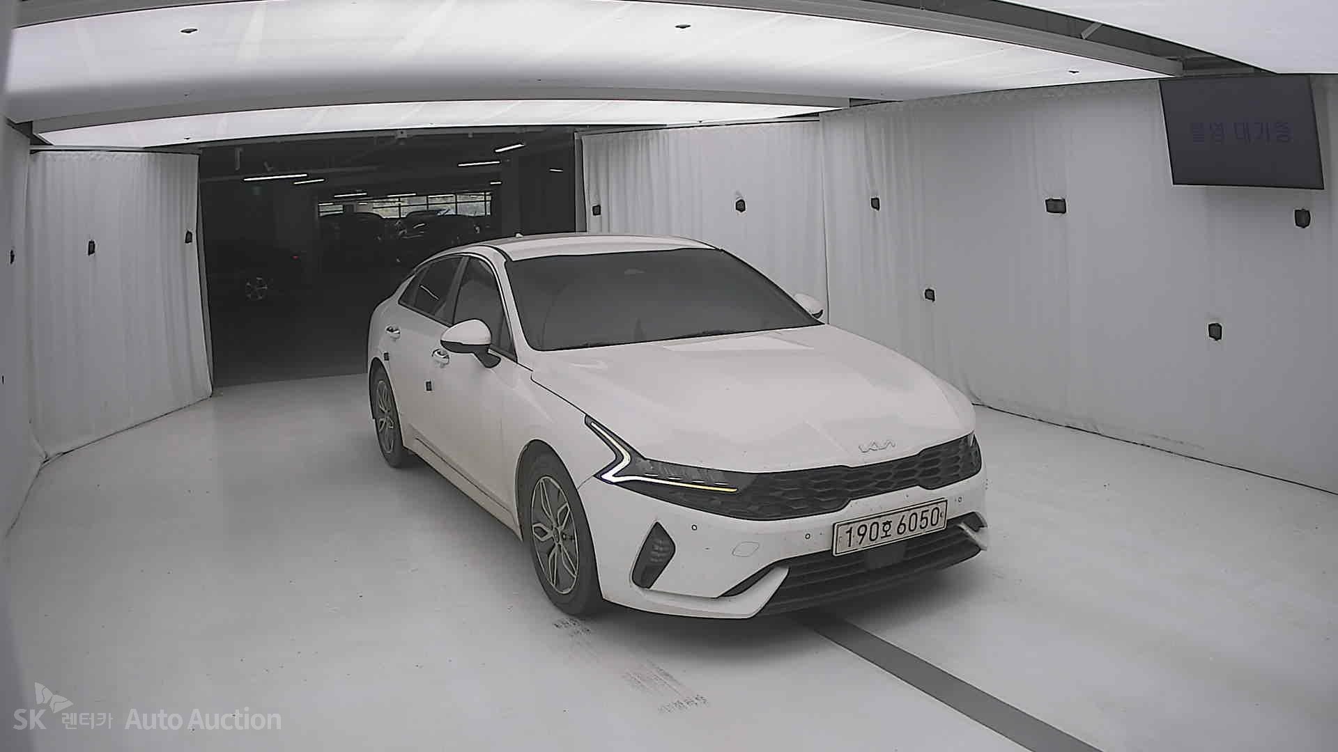 2022 - kia k5