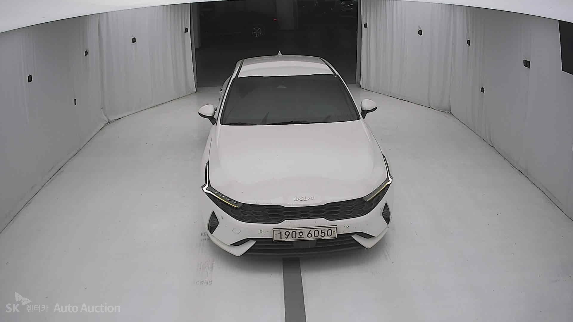 2022 - kia k5