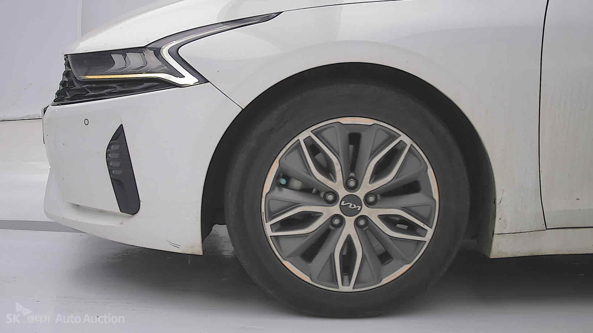 2022 - kia k5