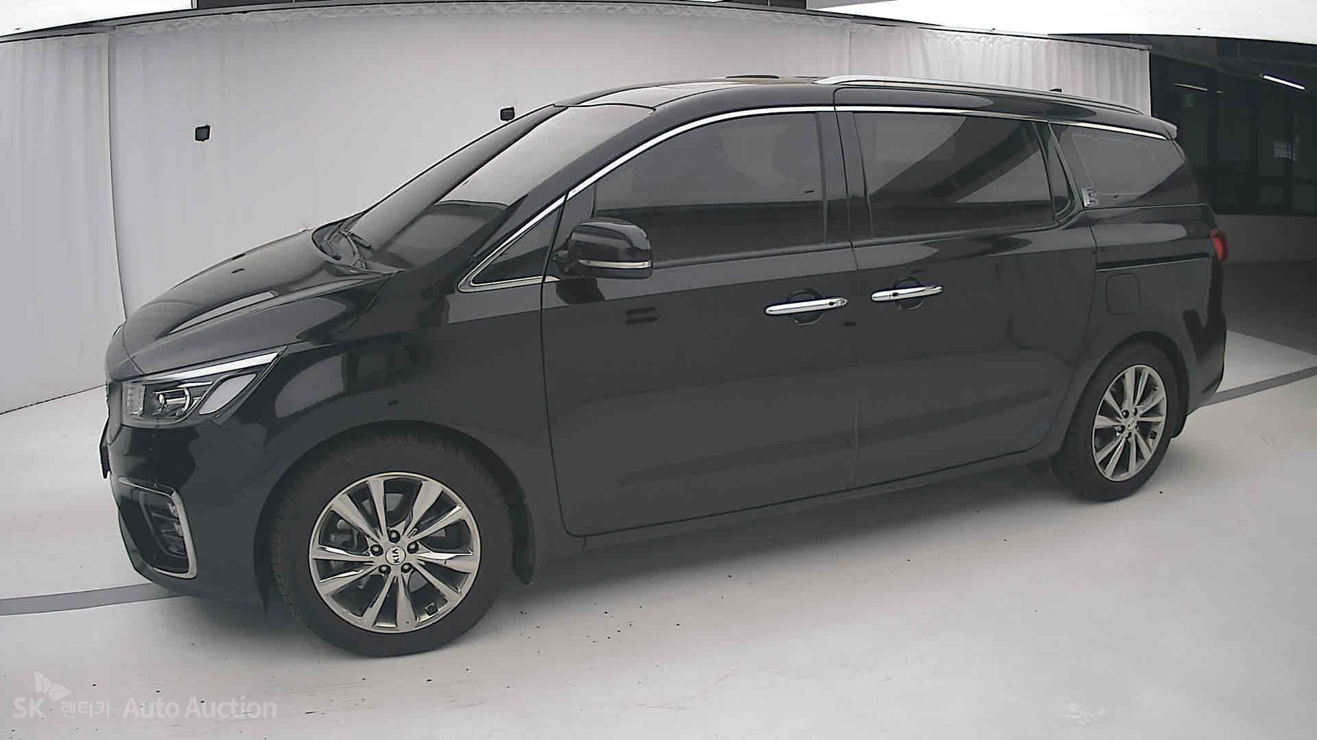 2020 - kia carnival
