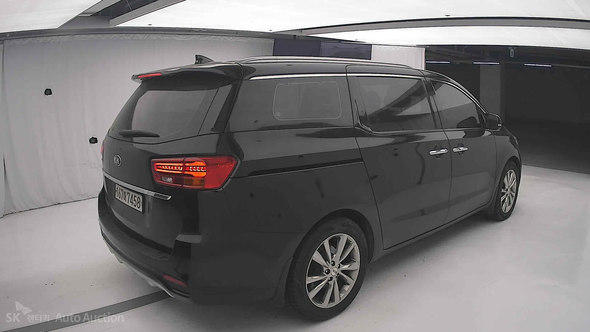 2020 - kia carnival
