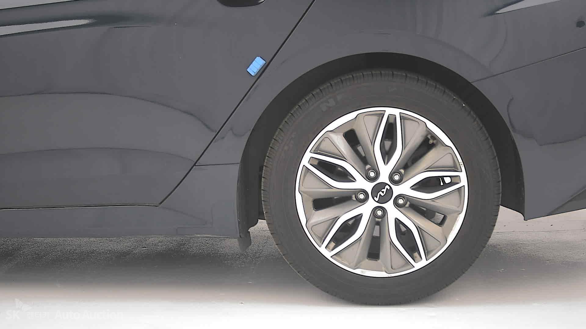 2023 - kia k5