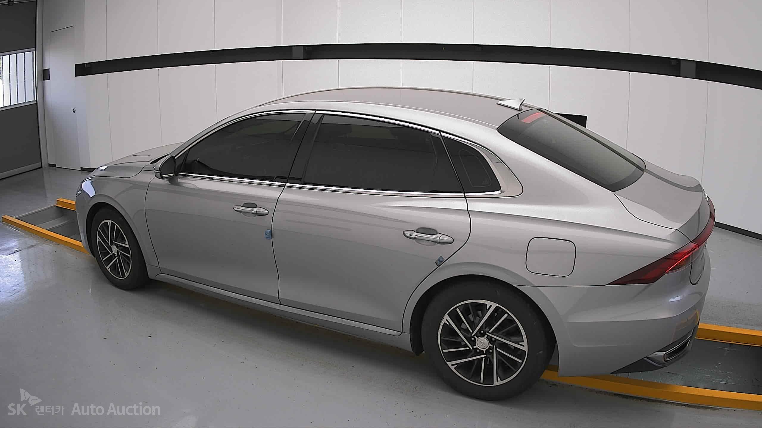 2020 - hyundai grandeur