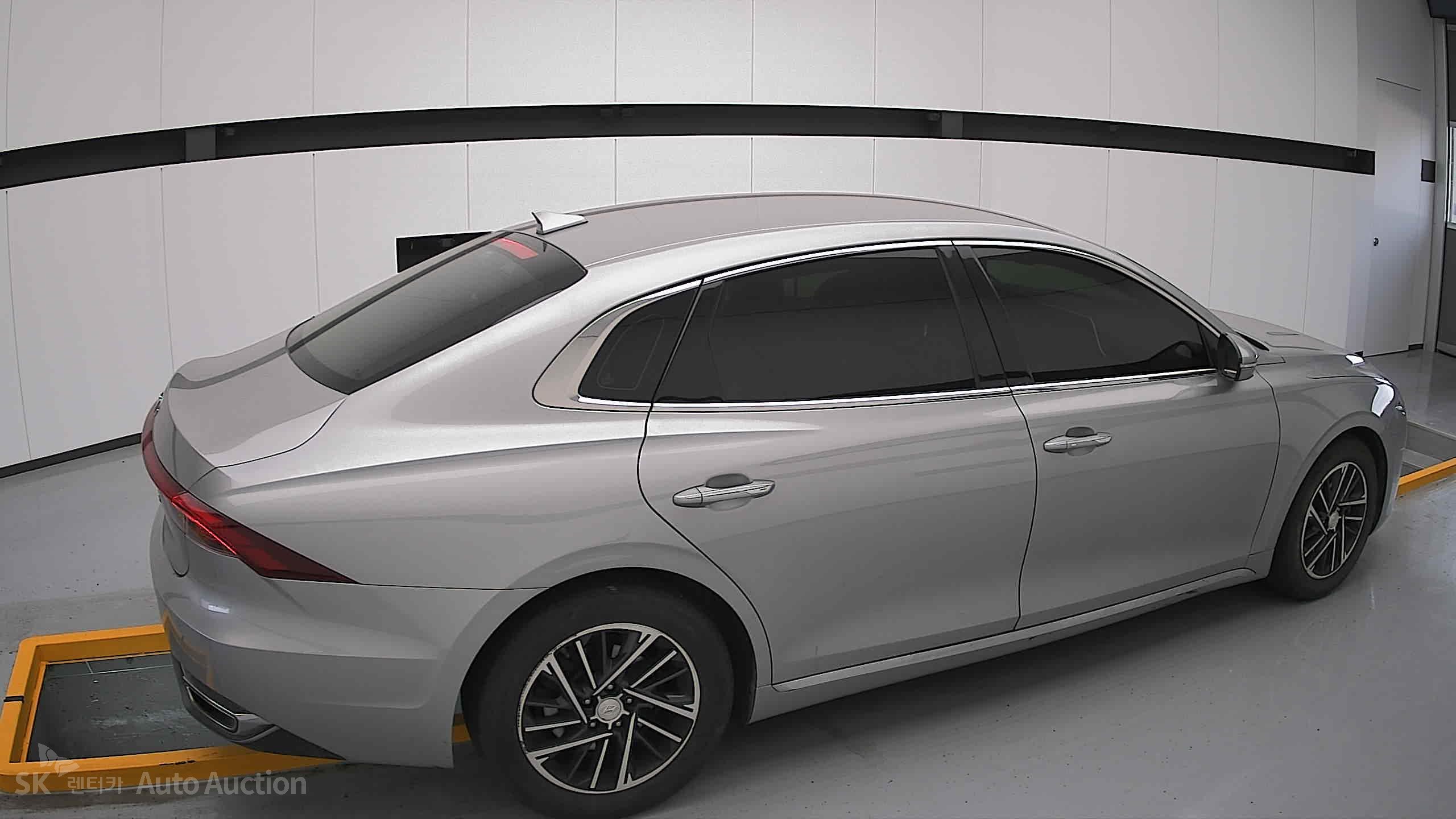 2020 - hyundai grandeur