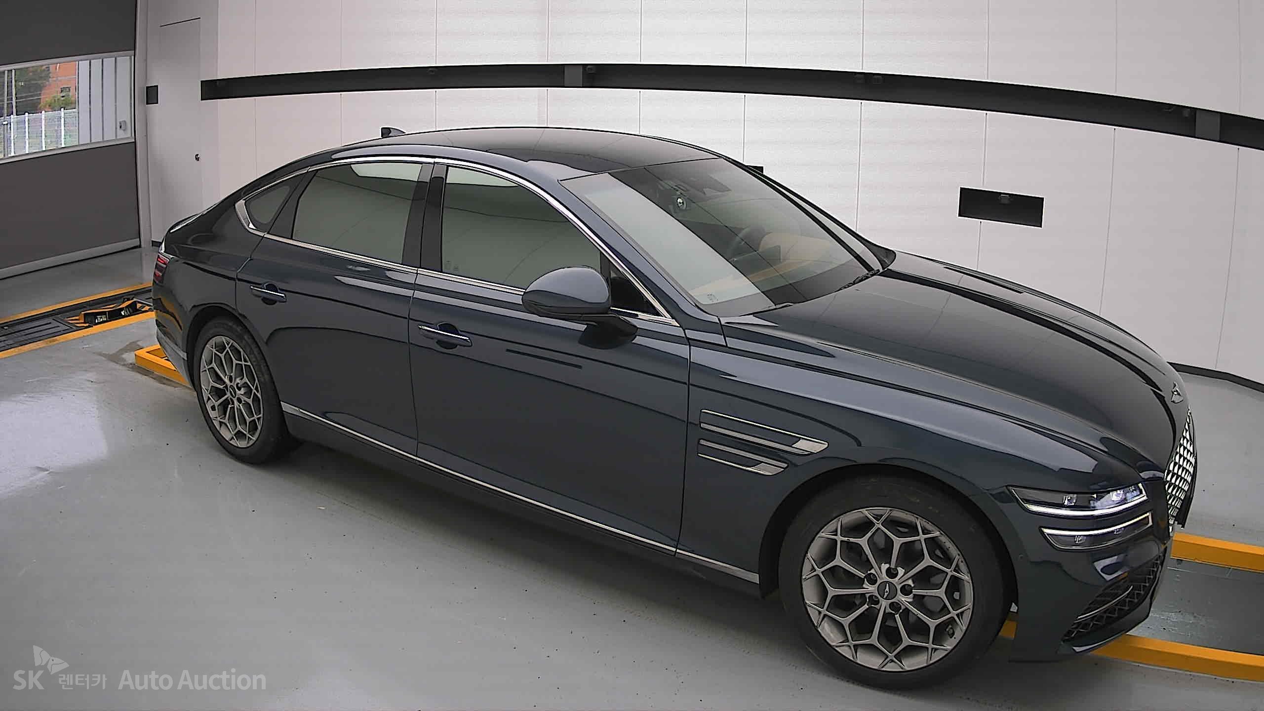 2021 - genesis g80