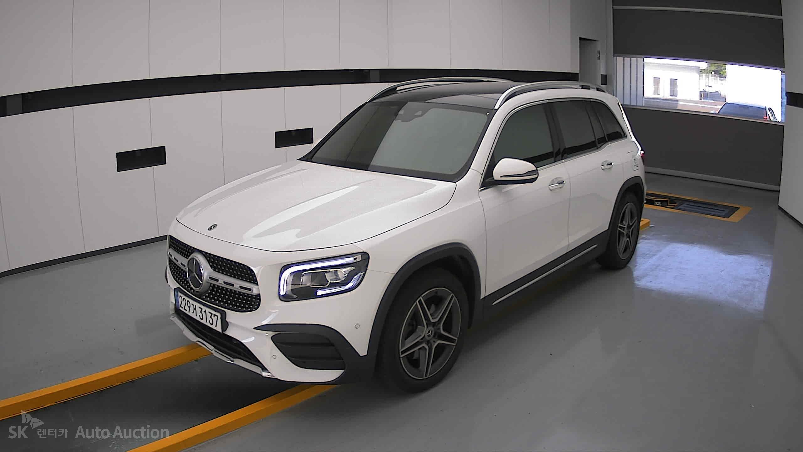 2023 - mercedes-benz glb 250