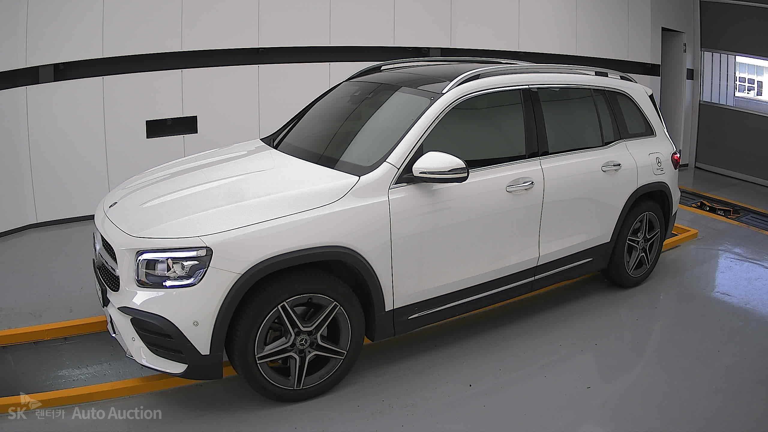 2023 - mercedes-benz glb 250