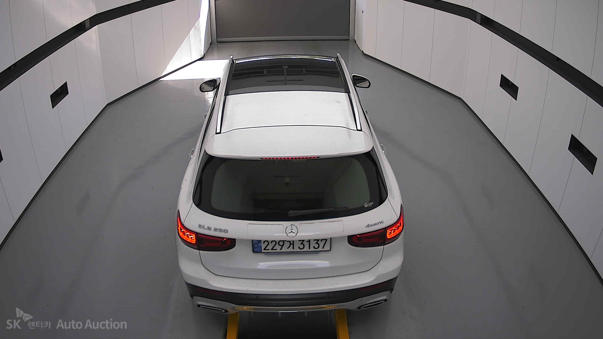 2023 - mercedes-benz glb 250