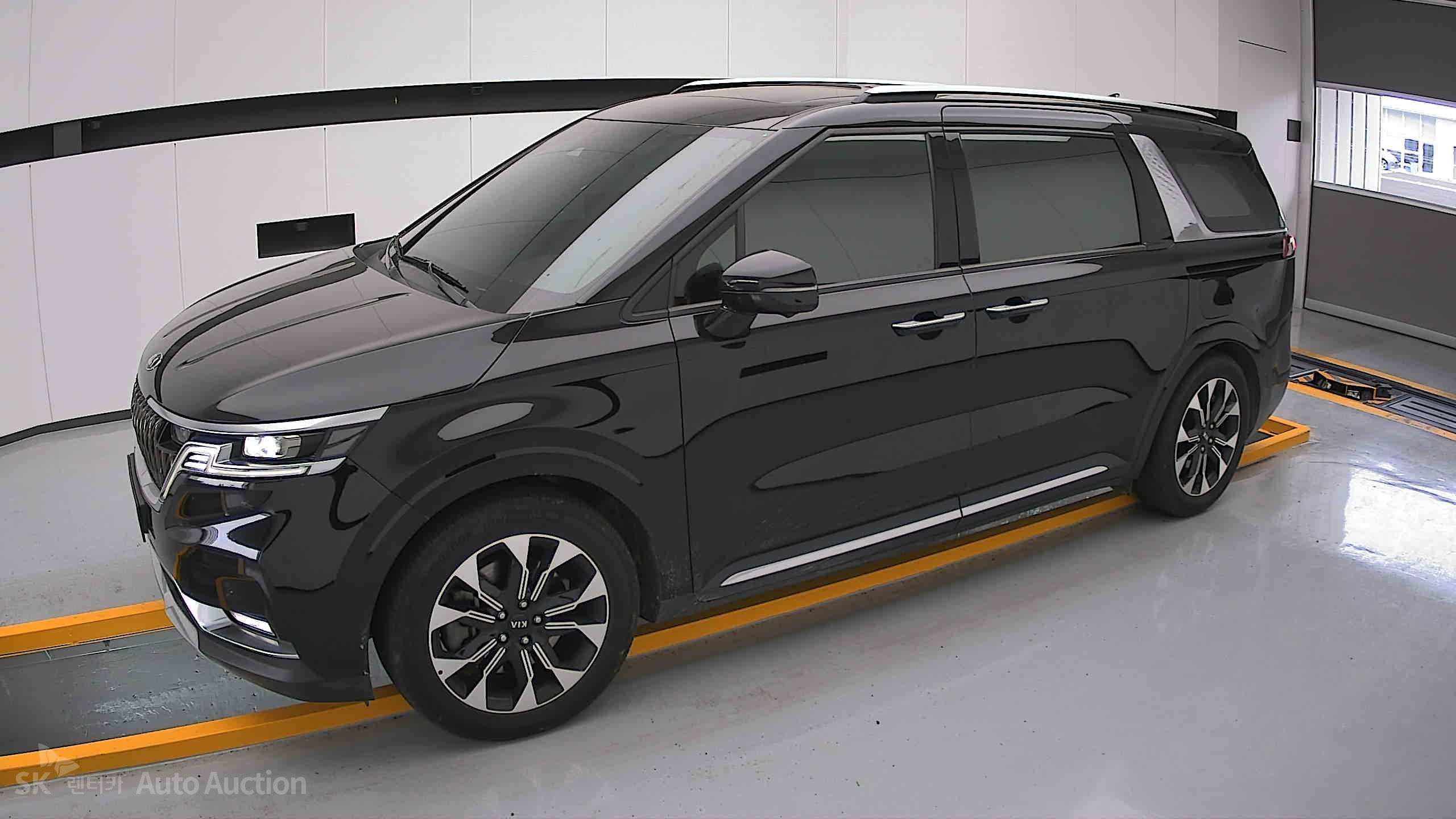 2021 - kia carnival