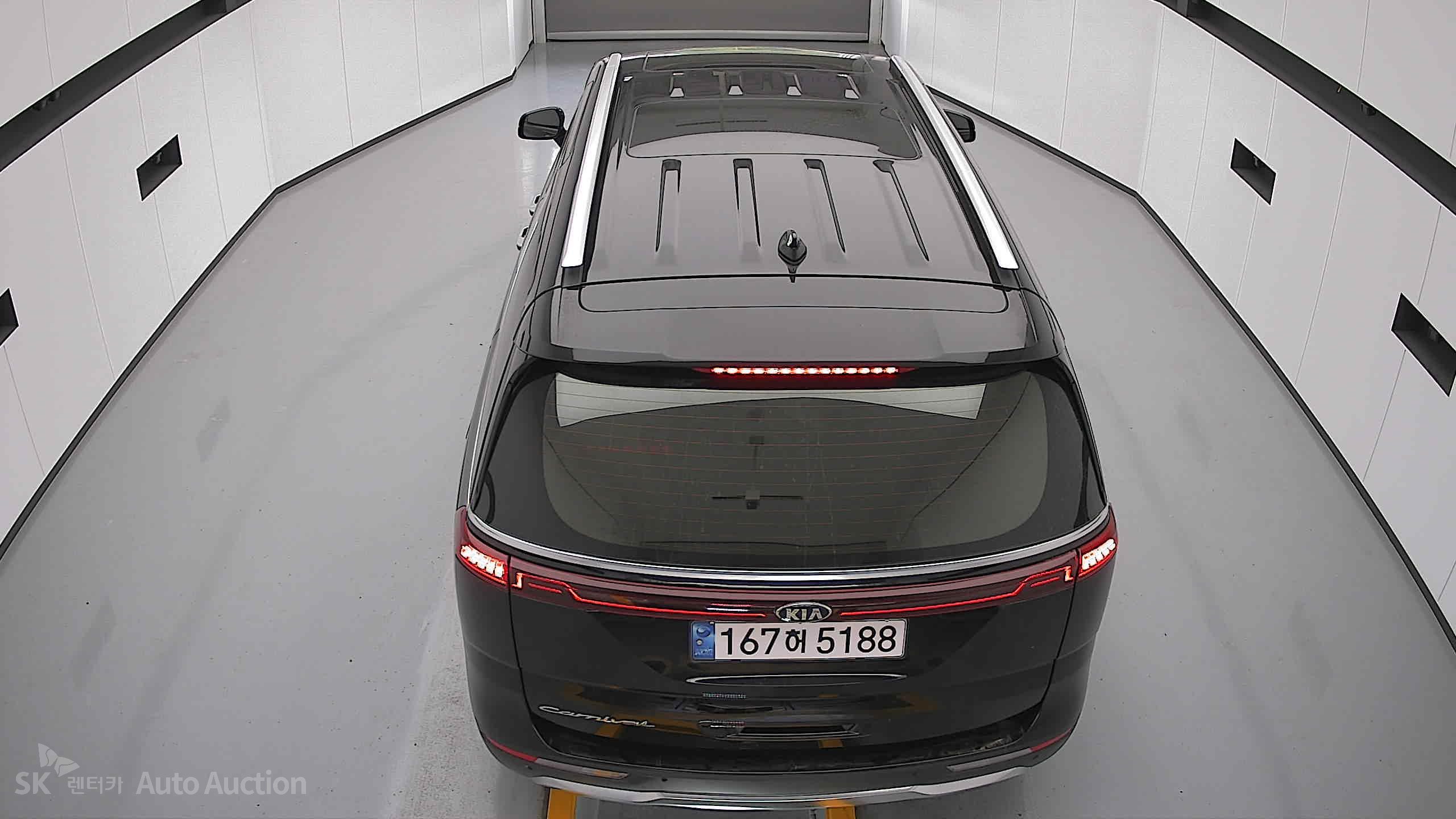 2021 - kia carnival