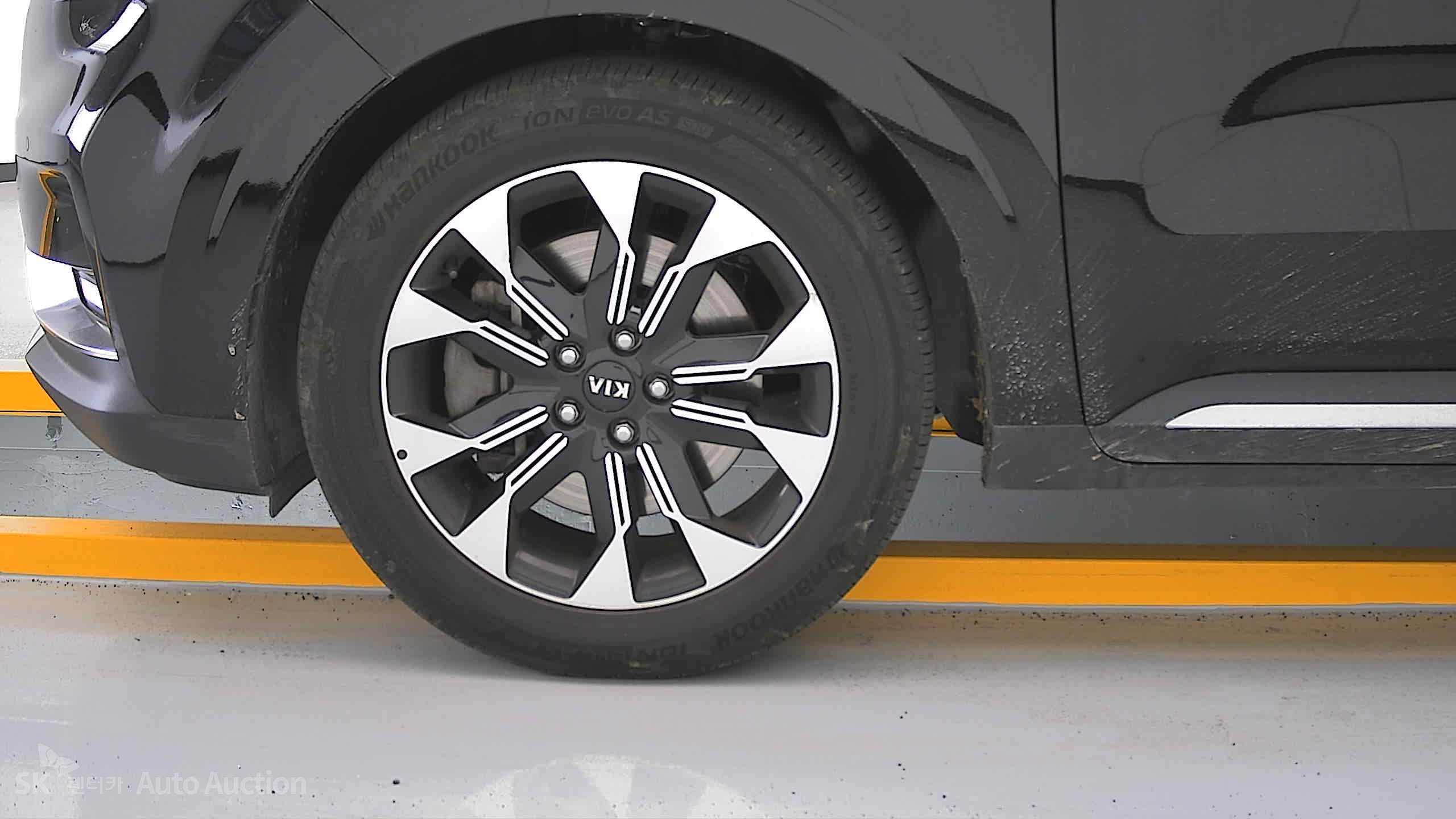 2021 - kia carnival