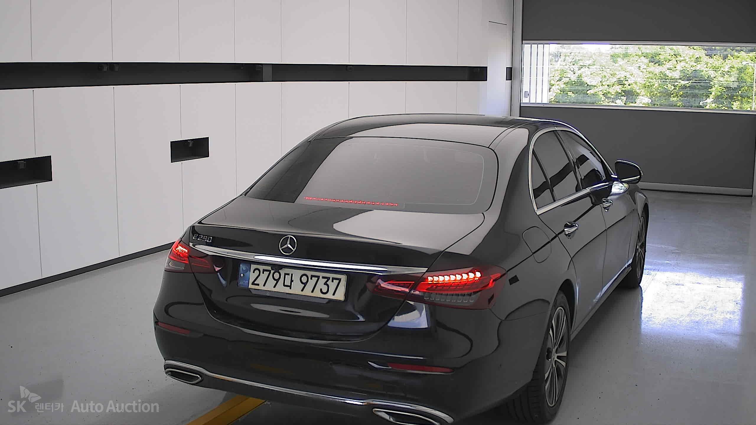 2021 - mercedes-benz e250