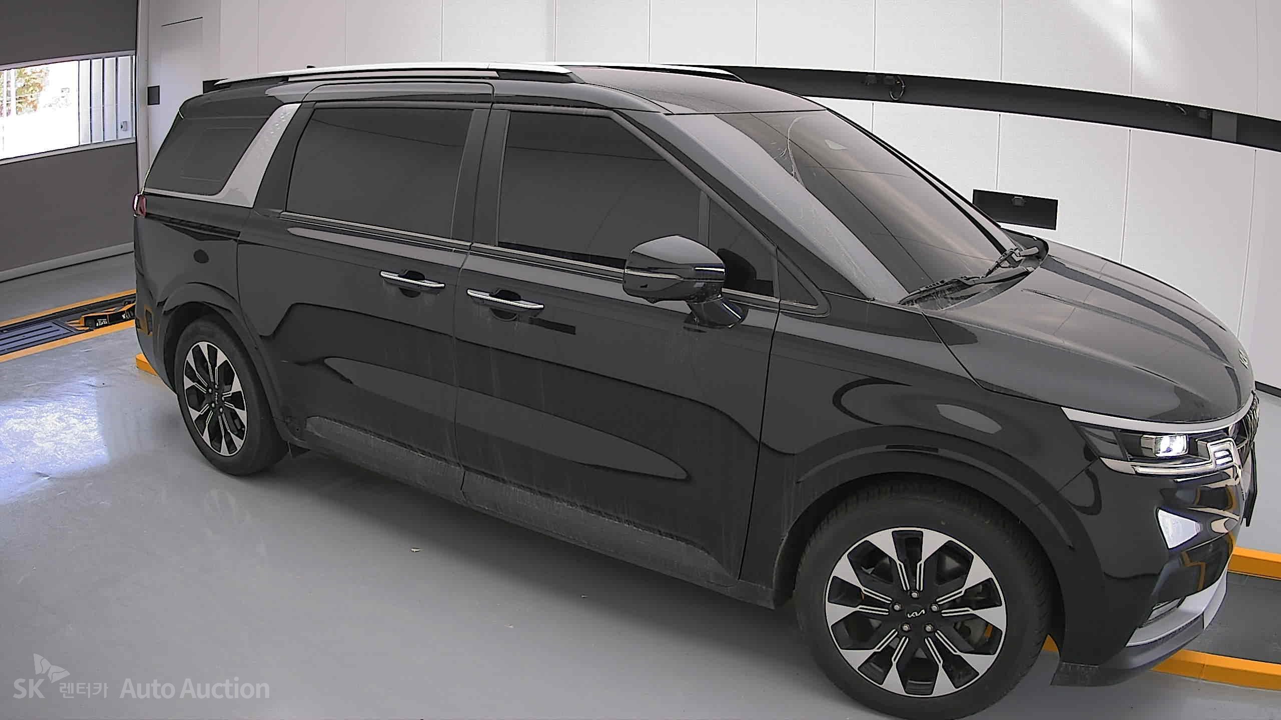 2022 - kia carnival