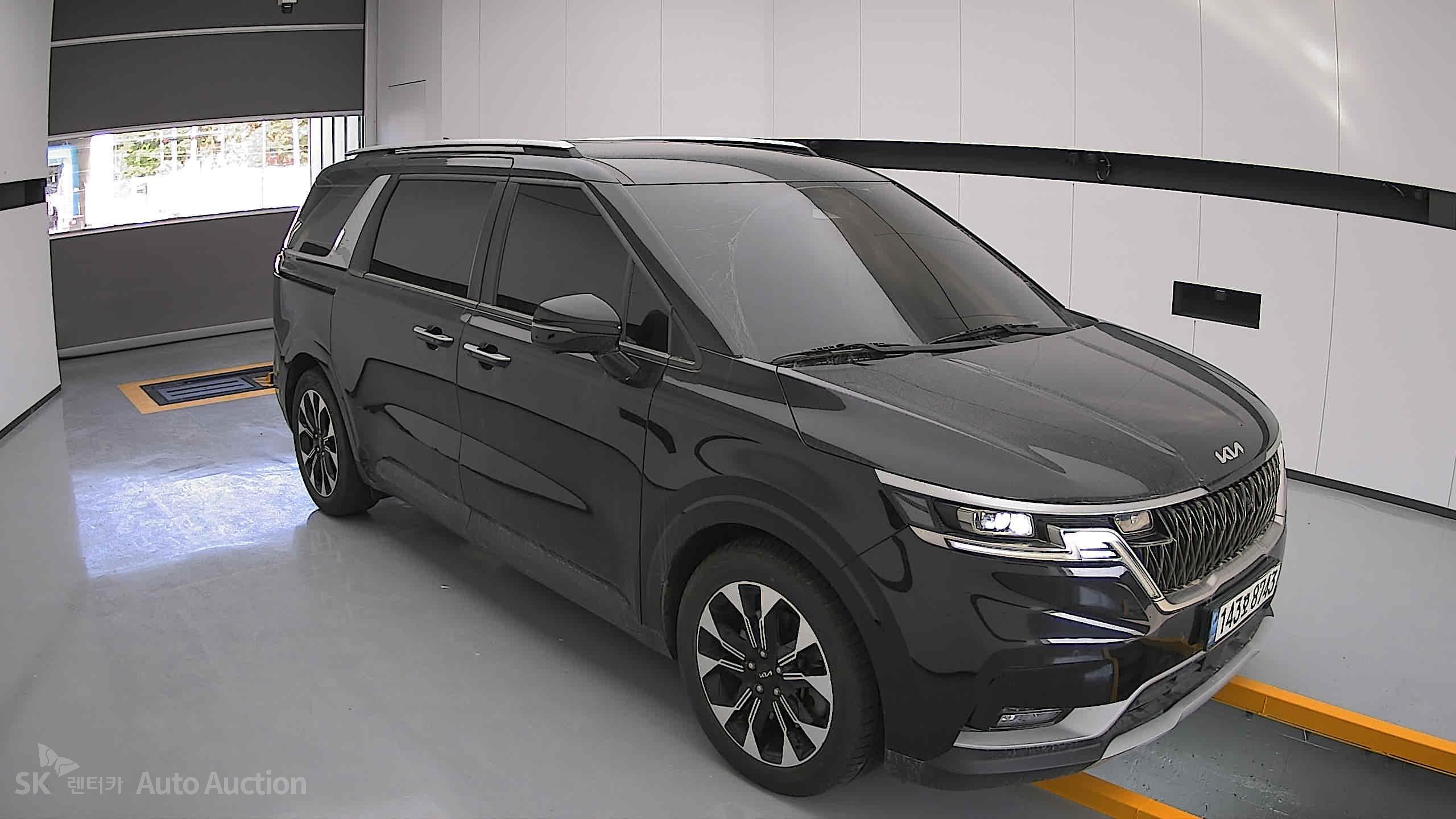 2022 - kia carnival