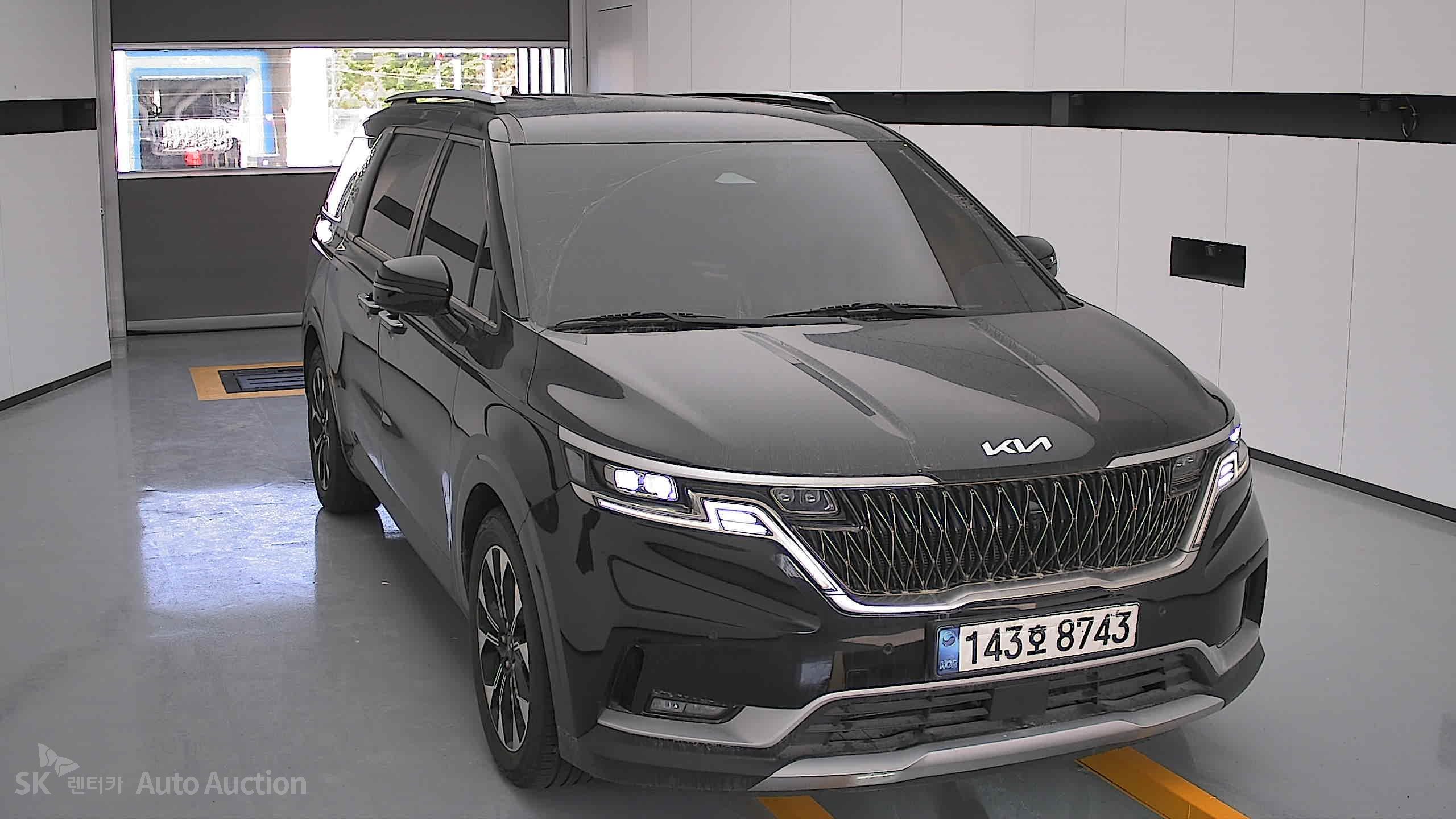 2022 - kia carnival