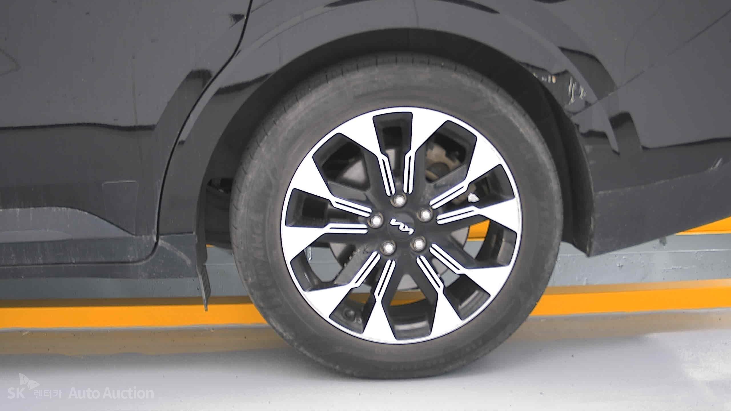 2022 - kia carnival