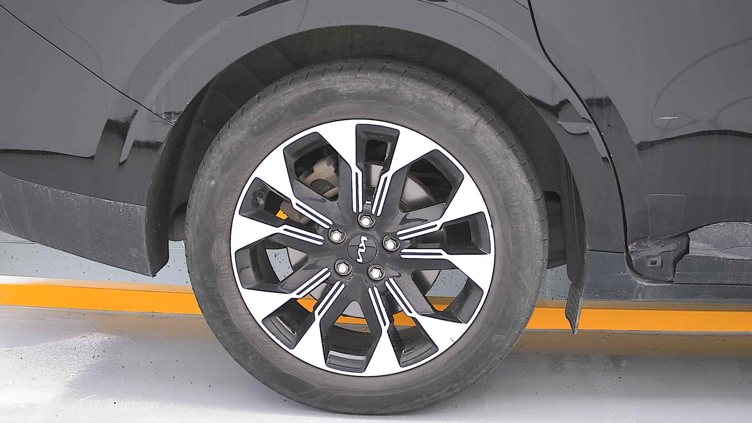 2022 - kia carnival