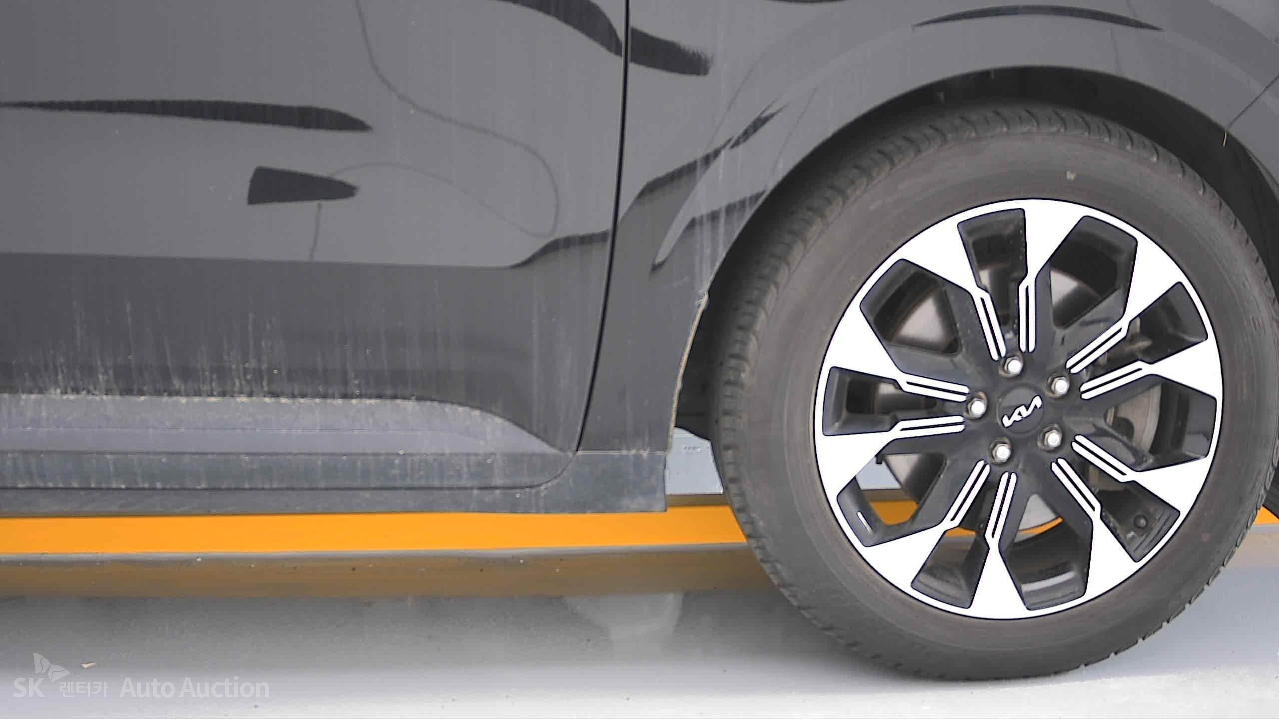 2022 - kia carnival