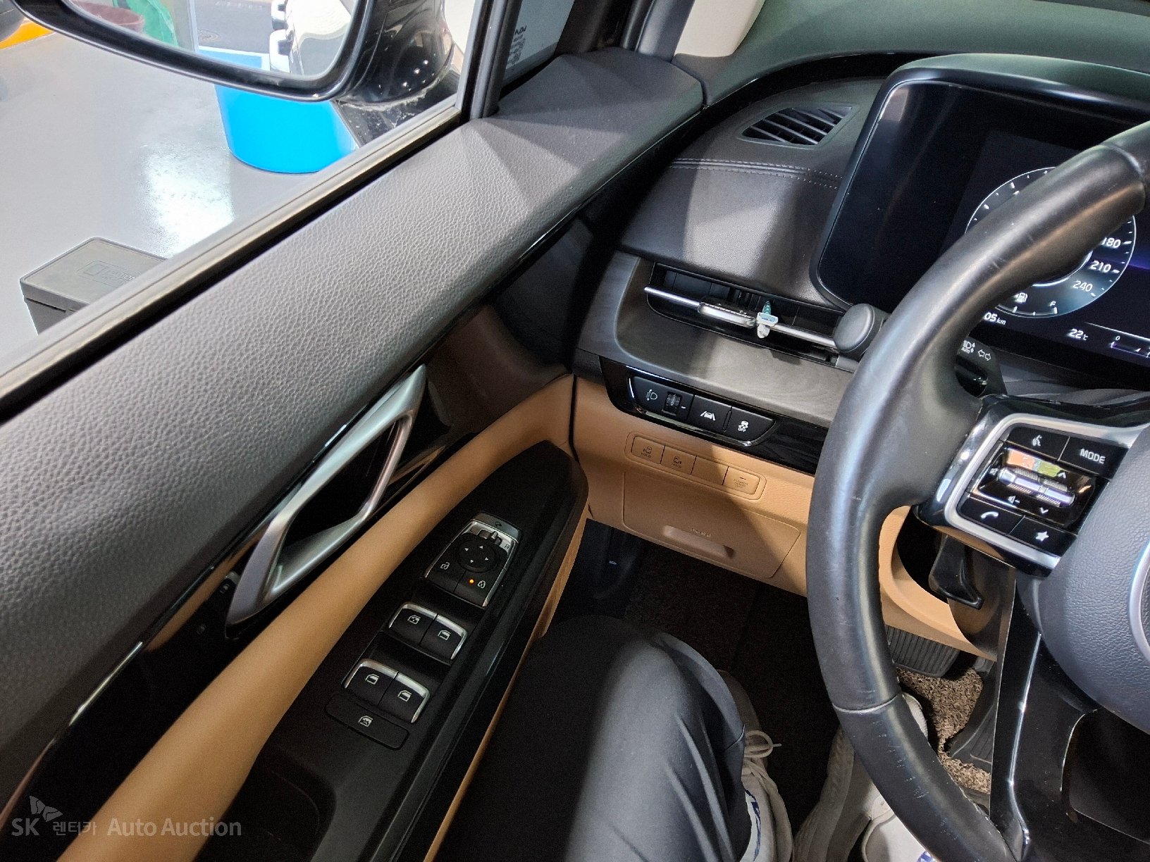 2022 - kia carnival