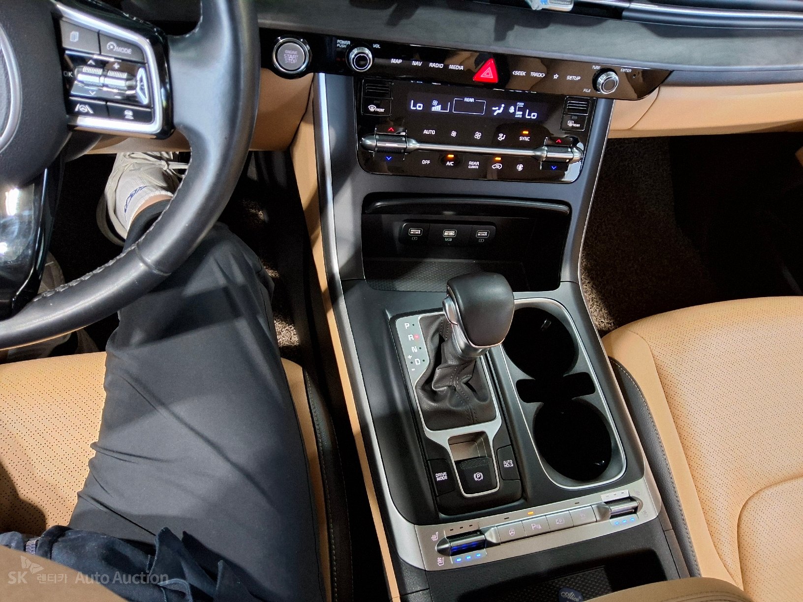 2022 - kia carnival