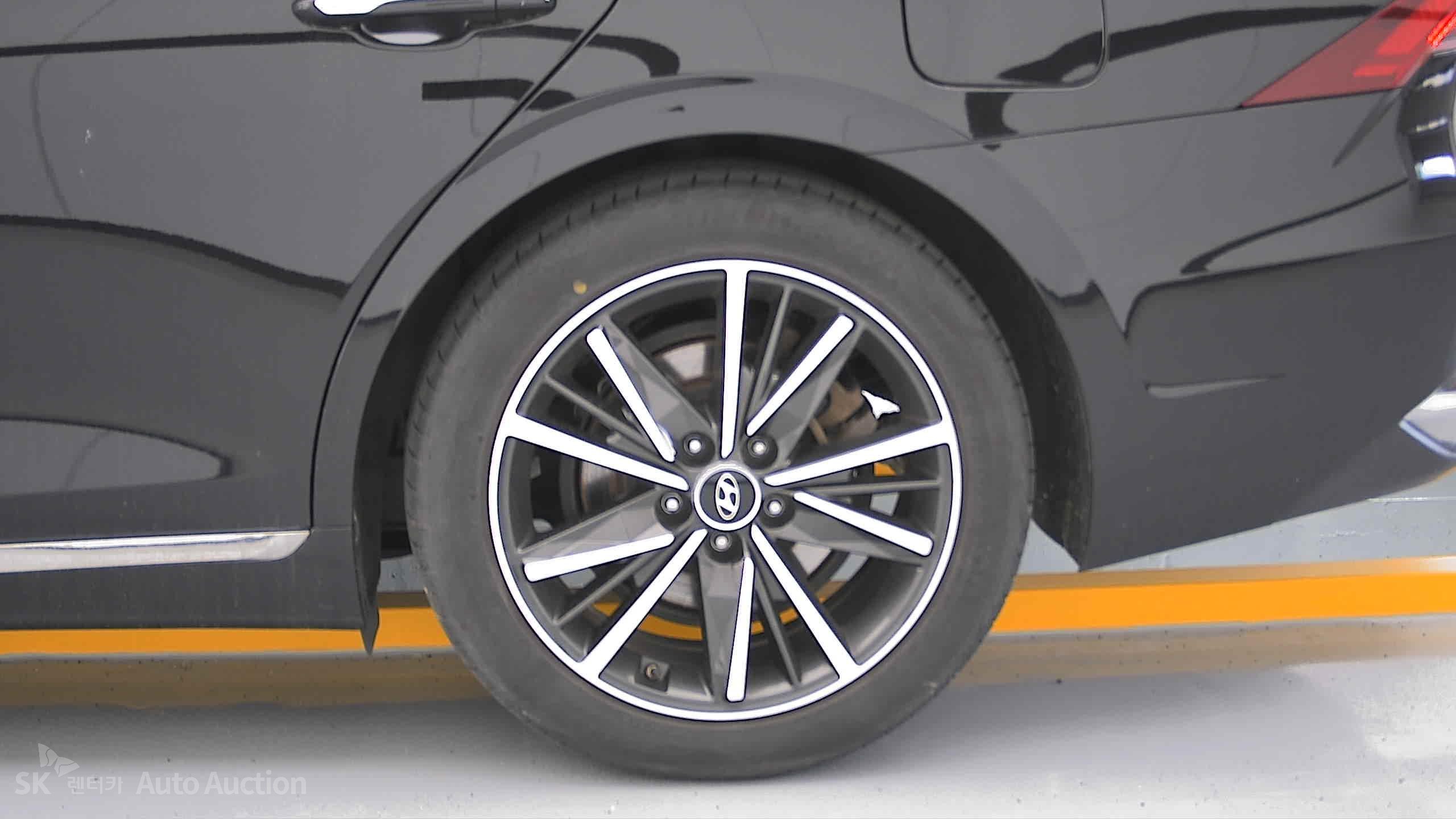 2022 - hyundai grandeur