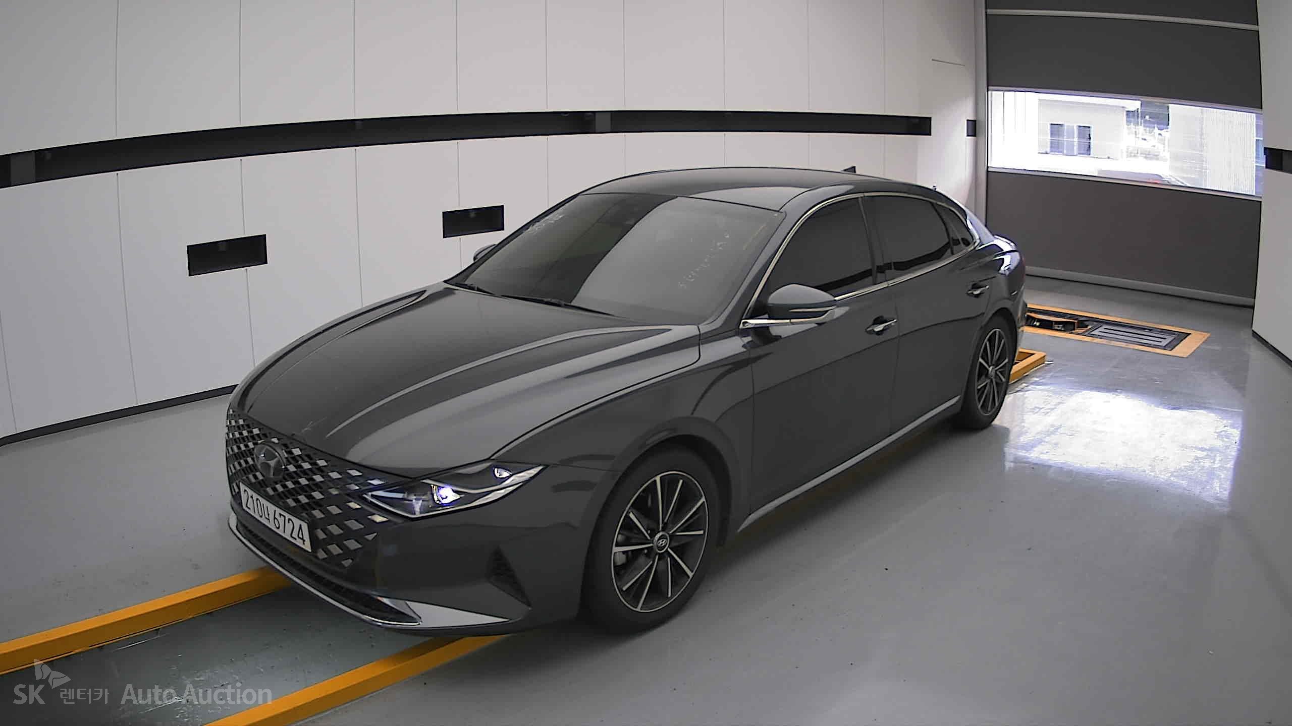 2021 - hyundai grandeur