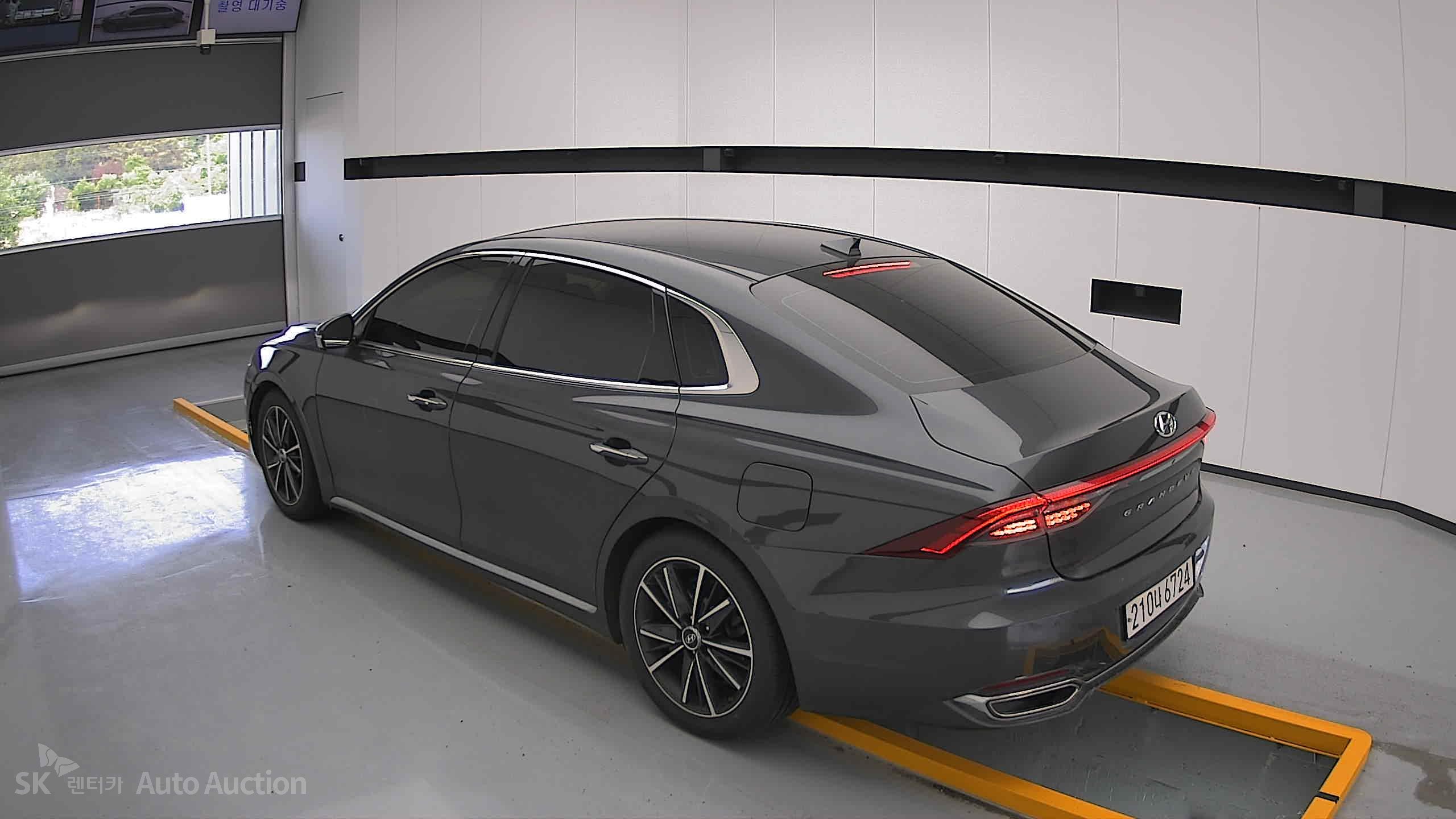 2021 - hyundai grandeur