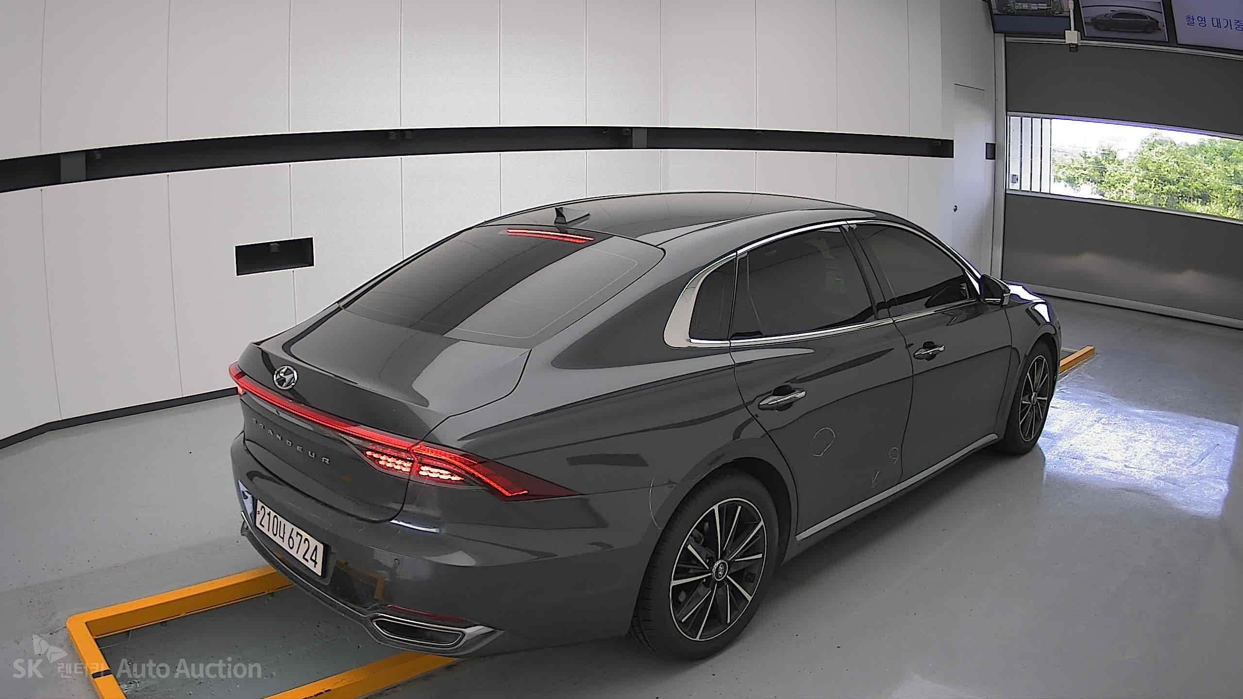 2021 - hyundai grandeur
